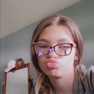 Meet your Posher, Katelyn